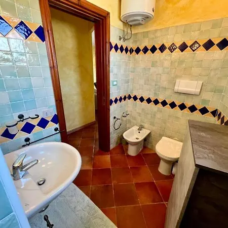 Lecasedibosa - Porto Pollo Surf House Sport & Relax * Barrabisa